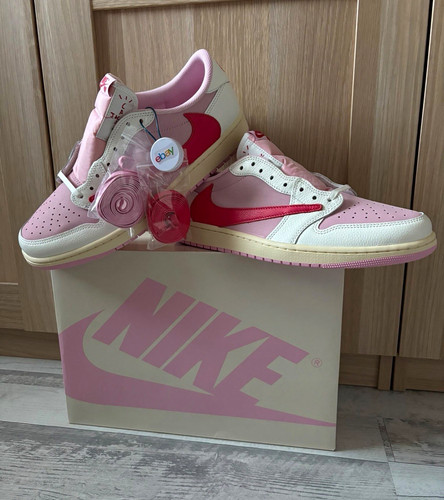 Jordan low travis - 1,